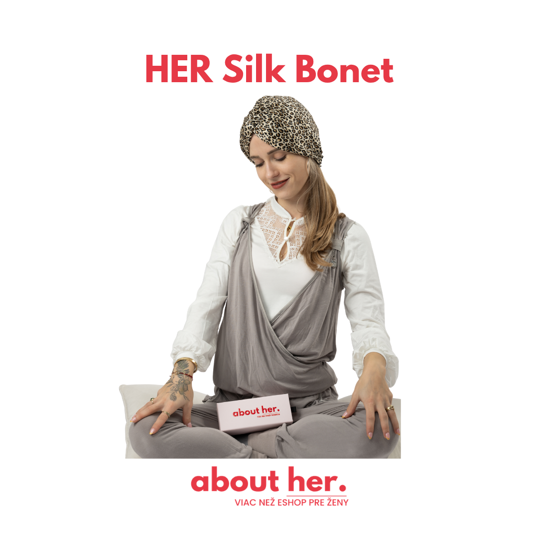 HER SILK BONET - Sleeping Cap